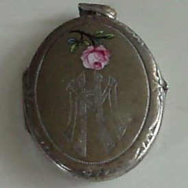 Family Heirloom Has Special Meaning Image